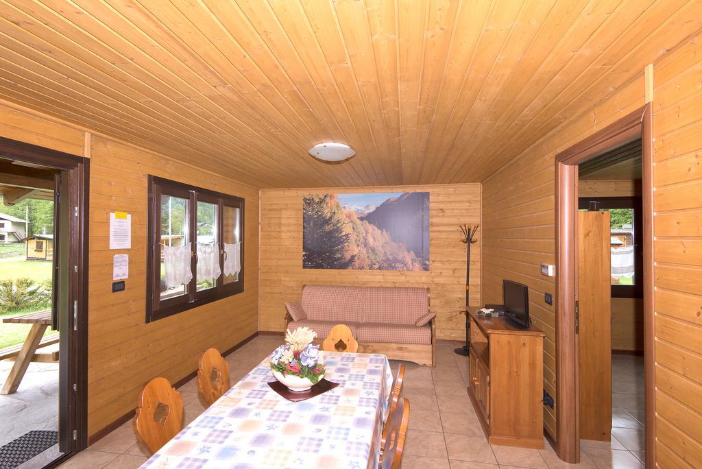 Margherita Camping & Resort Gressoney-Saint-Jean Cameră foto