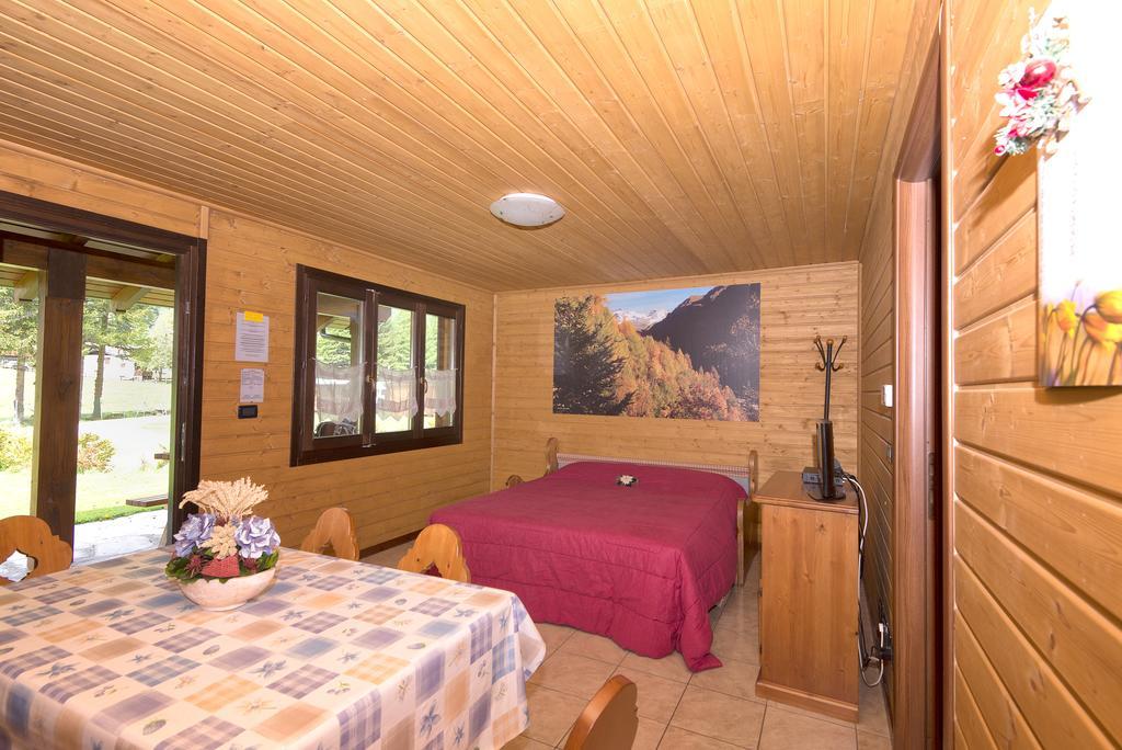 Margherita Camping & Resort Gressoney-Saint-Jean Cameră foto